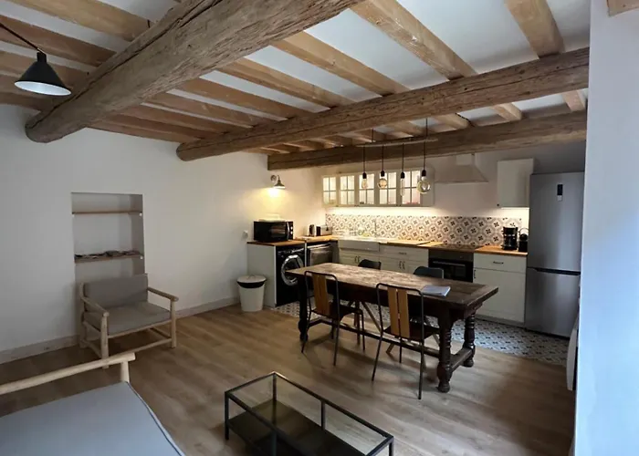 Le D'a Cote بيت للعطل